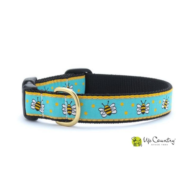 Dog collar with bee pattern on a blue background